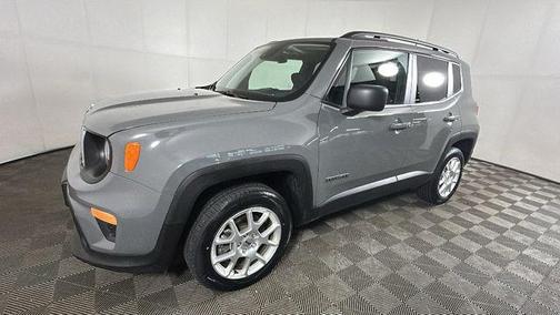 Sting-Gray Clearcoat 2022 Jeep Renegade Latitude