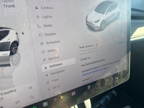 2023 Tesla Model Y Long Range Dual Motor All-Wheel Drive