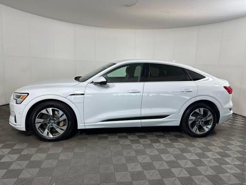 2020 Audi e-tron Sportback Premium Plus