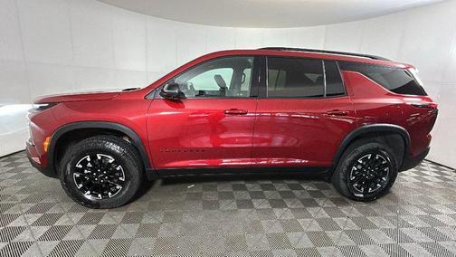 Radiant Red Tintcoat 2025 Chevrolet Traverse AWD Z71