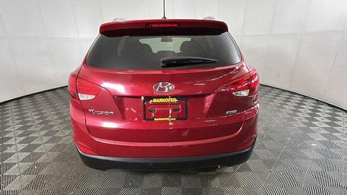 Garnet Red Mica 2015 Hyundai TUCSON SE