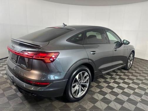 2021 Audi e-tron Sportback Premium