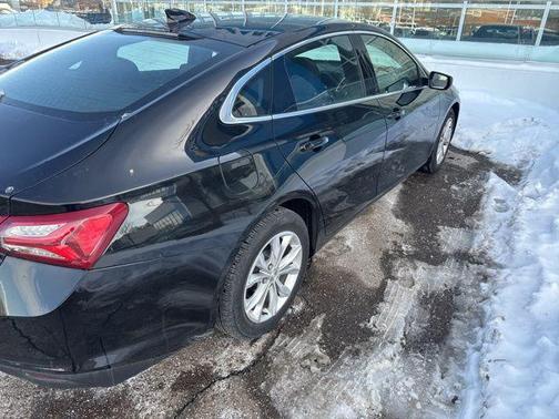 2022 Chevrolet Malibu FWD LT