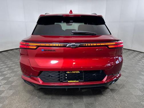 Radiant Red Tintcoat 2025 Chevrolet Equinox EV RS