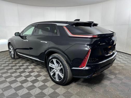 2024 Cadillac LYRIQ Tech