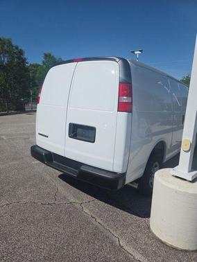 Summit White 2026 Chevrolet Express 2500 Work Van