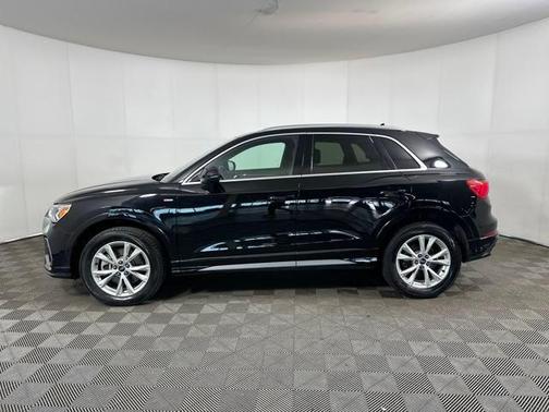 2023 Audi Q3 S line Premium