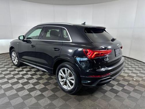 2023 Audi Q3 S line Premium
