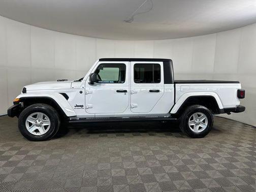 Bright White Clearcoat 2022 Jeep Gladiator Sport S