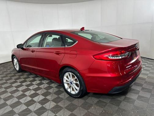 2020 Ford Fusion Hybrid SE