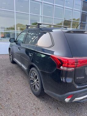 2016 Mitsubishi Outlander ES