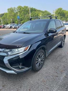2016 Mitsubishi Outlander ES