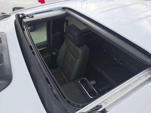 Polar White Tricoat 2026 Chevrolet Silverado 2500 High Country