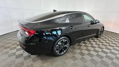 Ebony Black 2022 Kia K5 GT-Line