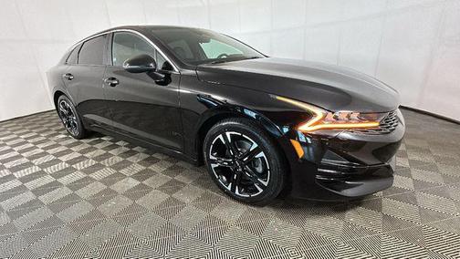 Ebony Black 2022 Kia K5 GT-Line