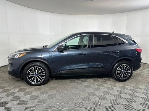 2022 Ford Escape PHEV SE