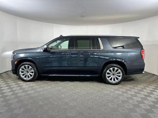 2022 Chevrolet Suburban Premier