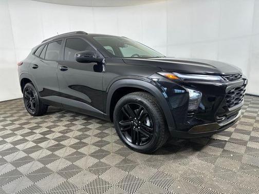Mosaic Black Metallic 2025 Chevrolet Trax FWD ACTIV