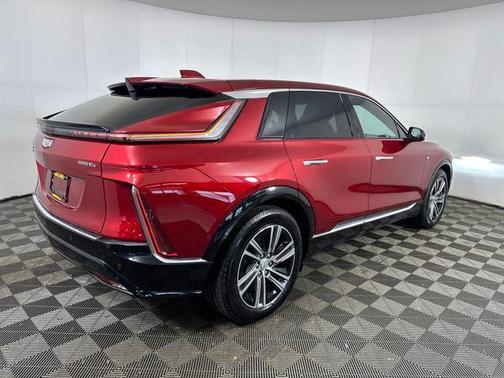 2024 Cadillac LYRIQ Luxury