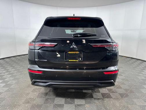 2025 Mitsubishi Outlander ES 2.5 S-AWC