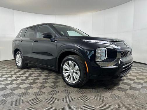 2025 Mitsubishi Outlander ES 2.5 S-AWC