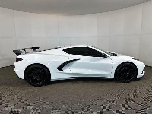2024 Chevrolet Corvette Stingray w/2LT