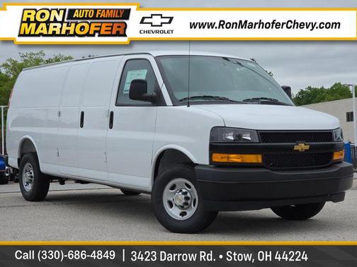 Summit White 2026 Chevrolet Express 3500 3500 Extended Wheelbase, WT, RWD