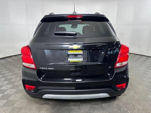Mosaic Black Metallic 2020 Chevrolet Trax LT