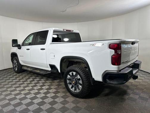 2022 Chevrolet Silverado 2500 Custom