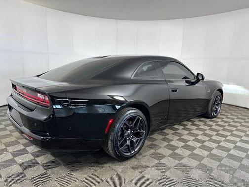 Diamond Black Crystal Pearlcoat 2024 Dodge Charger Daytona R/T