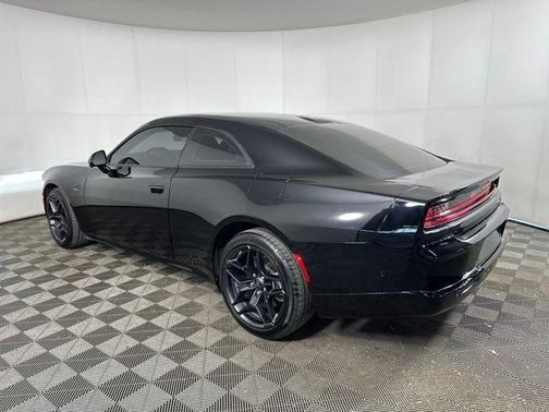 Diamond Black Crystal Pearlcoat 2024 Dodge Charger Daytona R/T