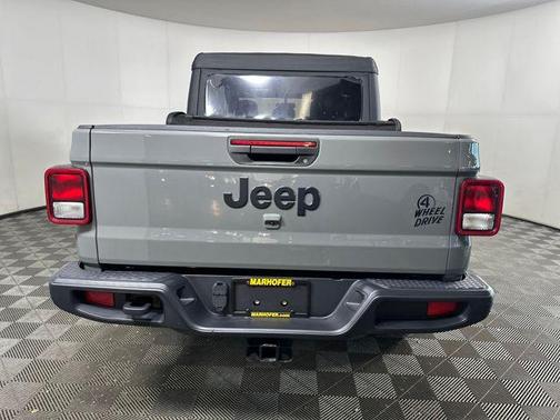 2021 Jeep Gladiator Willys 4x4
