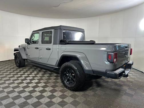 2021 Jeep Gladiator Willys 4x4