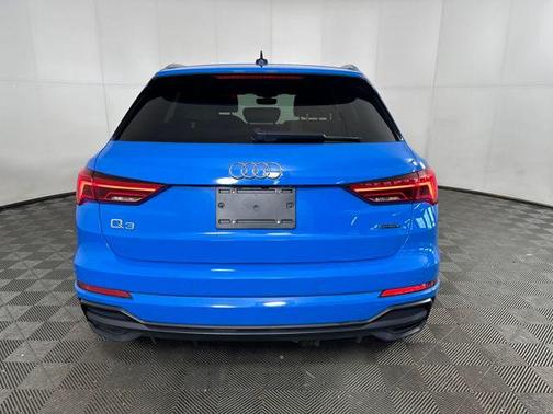 2022 Audi Q3 45 S line Premium