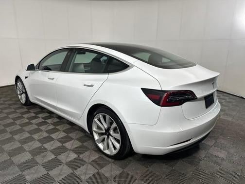 2020 Tesla Model 3 Long Range