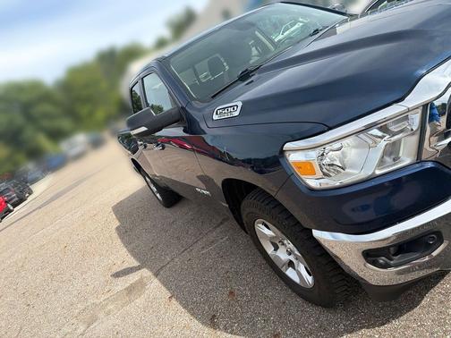 Patriot Blue Pearlcoat 2020 RAM 1500 Big Horn/Lone Star