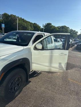 Glacier White 2025 Nissan Frontier PRO-4X