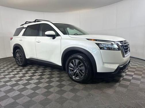 2022 Nissan Pathfinder SV 4WD