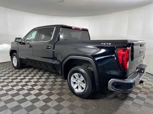 2022 GMC Sierra 1500 SLE