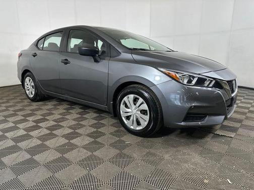 Gun Metallic 2020 Nissan Versa 1.6 S