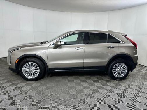 2024 Cadillac XT4 Luxury