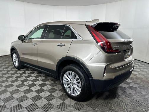 2024 Cadillac XT4 Luxury