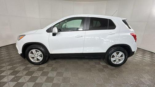 Summit White 2020 Chevrolet Trax LS
