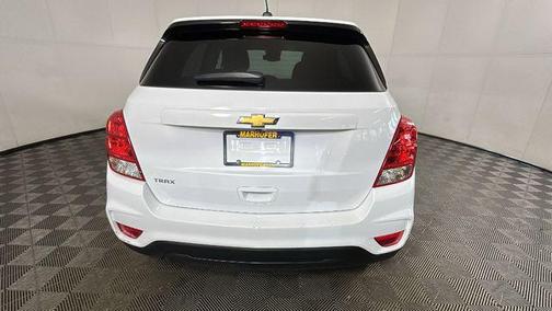 Summit White 2020 Chevrolet Trax LS