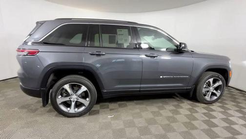 Baltic Gray Metallic Clearcoat 2023 Jeep Grand Cherokee 4xe Base