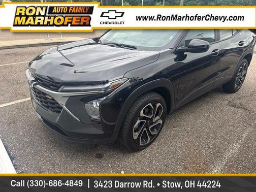 Mosaic Black Metallic 2025 Chevrolet Trax FWD 2RS