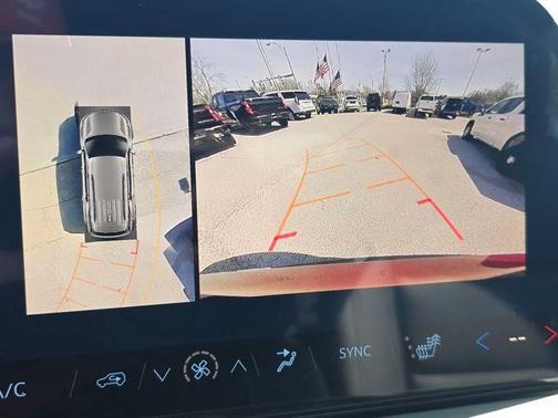 Radiant Red Tintcoat 2026 Chevrolet Traverse LT