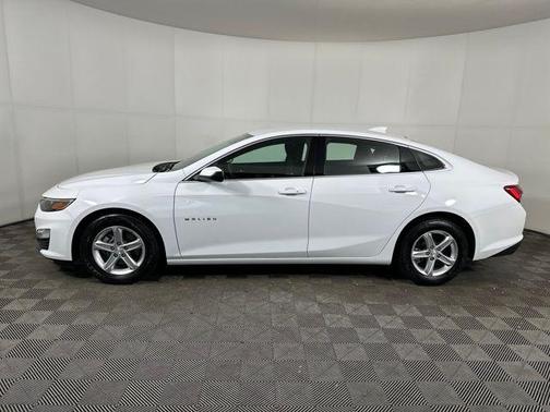 2022 Chevrolet Malibu FWD LT