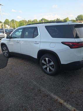Summit White 2023 Chevrolet Traverse LT Leather