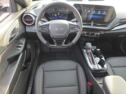 White Sands 2026 Chevrolet Trax FWD 2RS